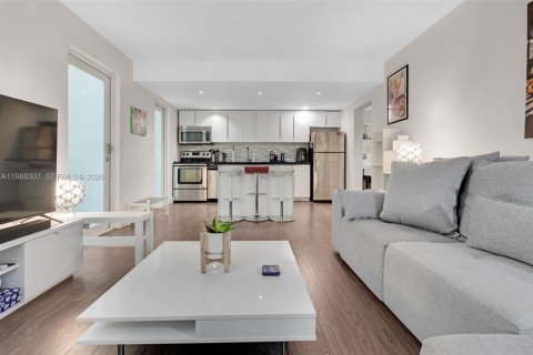 Купить кондоминиум в Майами-Бич, Флорида 1 спальня, 55.74м2, № 2051117 - фото 11