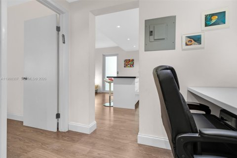 Купить кондоминиум в Майами-Бич, Флорида 1 спальня, 55.74м2, № 2051117 - фото 29