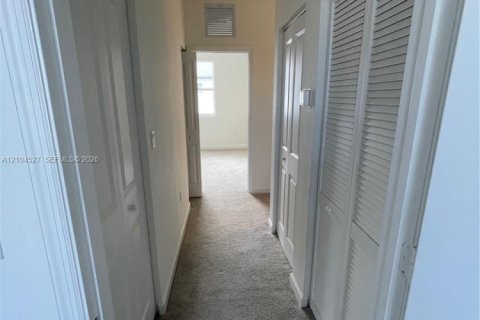 Touwnhouse à louer à Homestead, Floride: 3 chambres, 120.77 m2 № 2414749 - photo 16