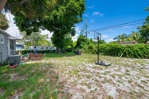 Villa ou maison à vendre à West Palm Beach, Floride: 3 chambres, 80.27 m2 № 2249164 - photo 17