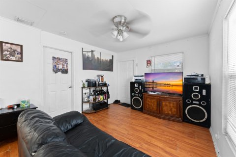 Villa ou maison à vendre à West Palm Beach, Floride: 3 chambres, 80.27 m2 № 2249164 - photo 5