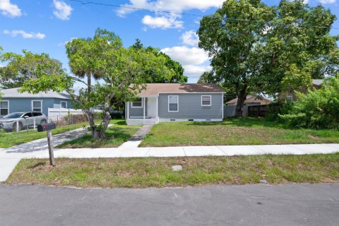 Villa ou maison à vendre à West Palm Beach, Floride: 3 chambres, 80.27 m2 № 2249164 - photo 18