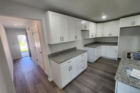 Villa ou maison à vendre à Sanford, Floride: 3 chambres, 123.47 m2 № 1267292 - photo 8