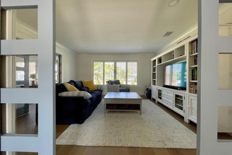 House in Sarasota, Florida 3 bedrooms, 208.75 sq.m. № 1893854 - photo 7