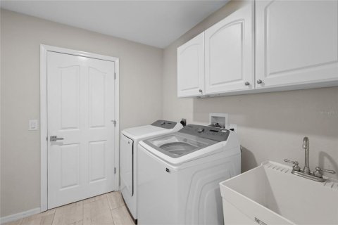 House in Punta Gorda, Florida 3 bedrooms, 158.77 sq.m. № 1691023 - photo 20