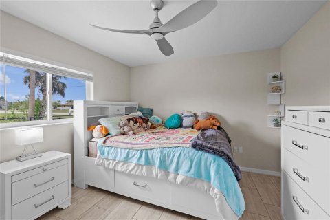House in Punta Gorda, Florida 3 bedrooms, 158.77 sq.m. № 1691023 - photo 17