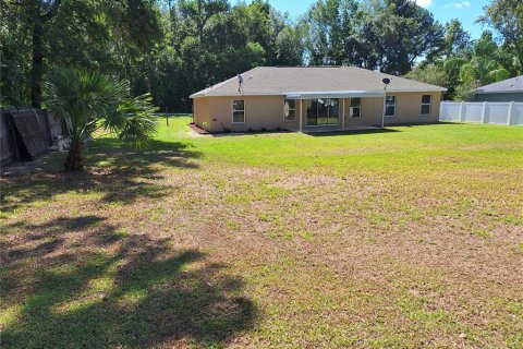 House in Weeki Wachee, Florida 3 bedrooms, 176.42 sq.m. № 1846671 - photo 2