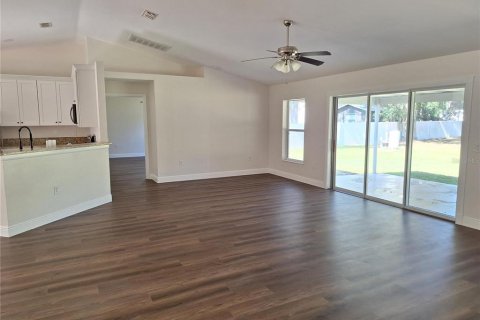 House in Weeki Wachee, Florida 3 bedrooms, 176.42 sq.m. № 1846671 - photo 17