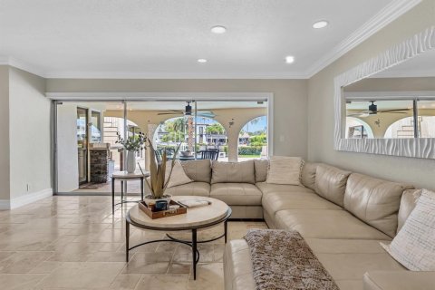 Villa ou maison à vendre à Deerfield Beach, Floride: 3 chambres, 180.79 m2 № 2250881 - photo 17