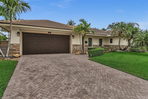 Villa ou maison à vendre à Deerfield Beach, Floride: 3 chambres, 180.79 m2 № 2250881 - photo 4