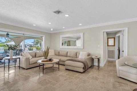 Villa ou maison à vendre à Deerfield Beach, Floride: 3 chambres, 180.79 m2 № 2250881 - photo 14