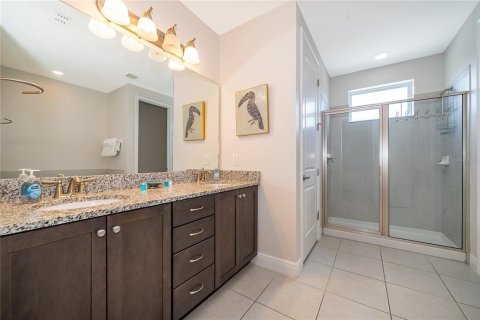 House in Kissimmee, Florida 5 bedrooms, 239.59 sq.m. № 2097468 - photo 25