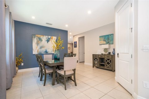 House in Kissimmee, Florida 5 bedrooms, 239.59 sq.m. № 2097468 - photo 6