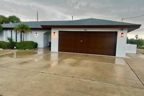 House in Belleair Beach, Florida 3 bedrooms, 214.6 sq.m. № 1749364 - photo 3