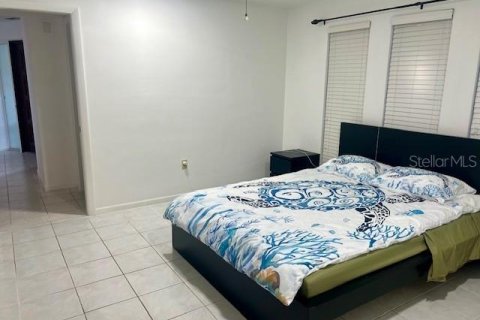 House in Belleair Beach, Florida 3 bedrooms, 214.6 sq.m. № 1749364 - photo 20