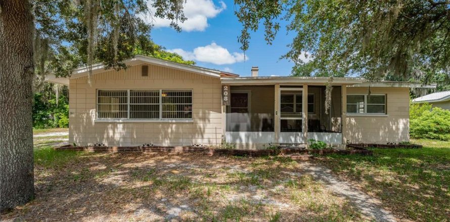 Casa en Auburndale, Florida 3 dormitorios, 133.69 m2 № 1806519