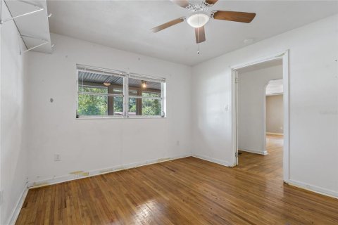 House in Auburndale, Florida 3 bedrooms, 133.69 sq.m. № 1806519 - photo 11