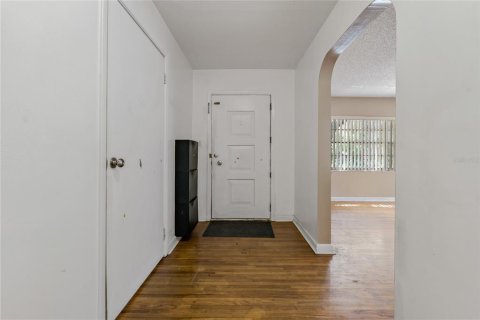House in Auburndale, Florida 3 bedrooms, 133.69 sq.m. № 1806519 - photo 8