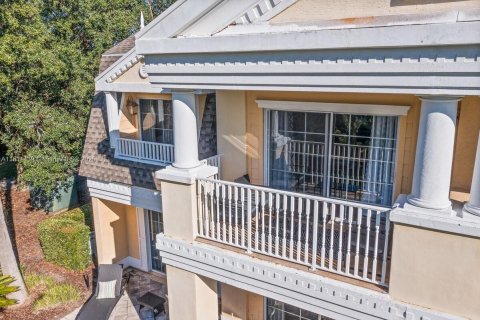 Condominio en venta en Kissimmee, Florida, 3 dormitorios № 1772555 - foto 9