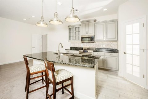 House in Wesley Chapel, Florida 3 bedrooms, 148.27 sq.m. № 1846782 - photo 12