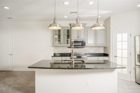 House in Wesley Chapel, Florida 3 bedrooms, 148.27 sq.m. № 1846782 - photo 10