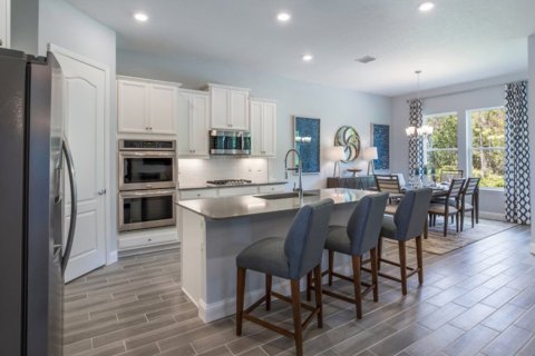 Townhouse in SILVER LANDING in Saint Augustine, Florida 4 bedrooms, 275 sq.m. № 34534 - photo 1