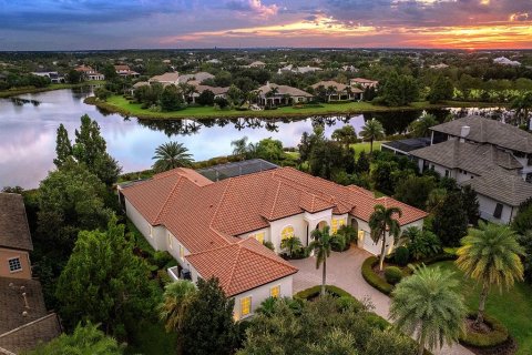 Casa en venta en Lakewood Ranch, Florida, 3 dormitorios, 465.07 m2 № 1914132 - foto 2