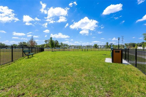 Touwnhouse à vendre à Orlando, Floride: 3 chambres, 154.5 m2 № 2299503 - photo 23