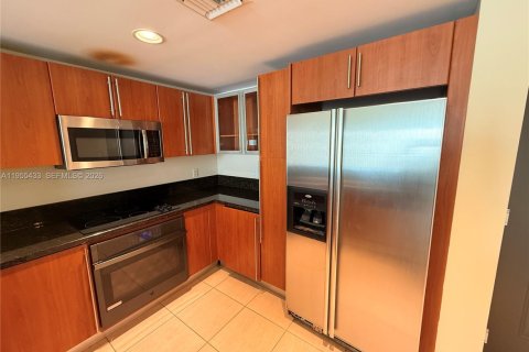 Condo in West Palm Beach, Florida, 1 bedroom  № 2028904 - photo 9