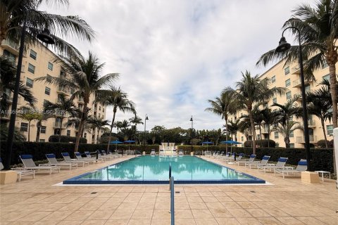 Condo in West Palm Beach, Florida, 1 bedroom  № 2028904 - photo 27