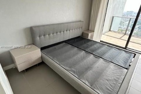 Condominio en venta en Miami, Florida, 1 dormitorio, 80.36 m2 № 2002995 - foto 10