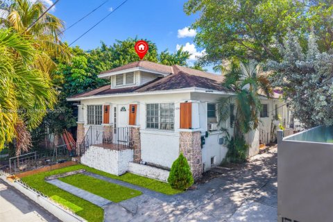 Propiedad comercial en venta en Miami, Florida, 181.16 m2 № 2030374 - foto 3