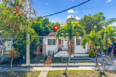 Propiedad comercial en venta en Miami, Florida, 181.16 m2 № 2030374 - foto 4