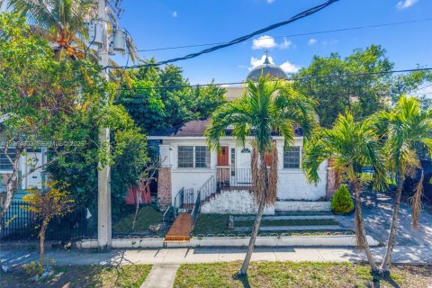 Propiedad comercial en venta en Miami, Florida, 181.16 m2 № 2030374 - foto 5