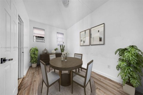 Propiedad comercial en venta en Miami, Florida, 181.16 m2 № 2030374 - foto 8