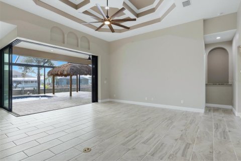 Casa en venta en Port Charlotte, Florida, 3 dormitorios, 199.65 m2 № 2098122 - foto 6