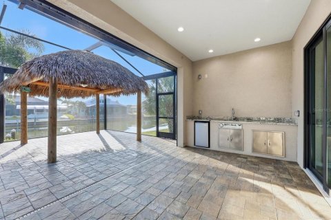 Casa en venta en Port Charlotte, Florida, 3 dormitorios, 199.65 m2 № 2098122 - foto 30