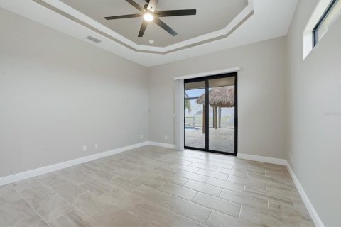 Casa en venta en Port Charlotte, Florida, 3 dormitorios, 199.65 m2 № 2098122 - foto 19