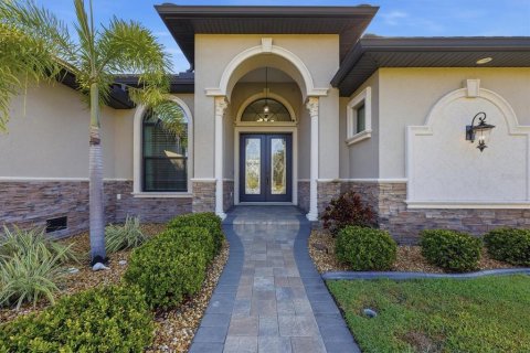 Casa en venta en Port Charlotte, Florida, 3 dormitorios, 199.65 m2 № 2098122 - foto 3