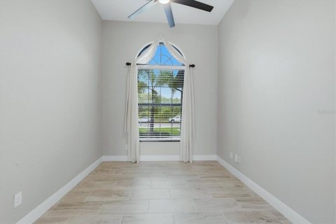 Casa en venta en Port Charlotte, Florida, 3 dormitorios, 199.65 m2 № 2098122 - foto 8