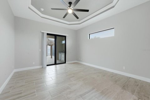 Casa en venta en Port Charlotte, Florida, 3 dormitorios, 199.65 m2 № 2098122 - foto 18