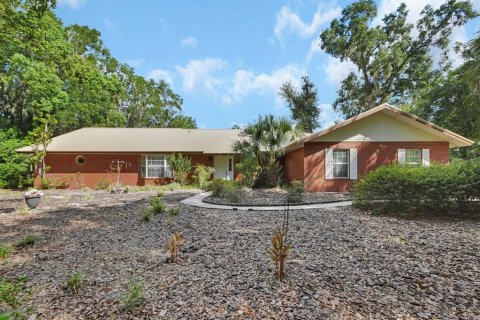 Villa ou maison à DeLand, Floride 4 chambres, 225.85 m2 № 2389143