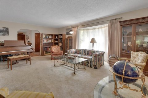 Villa ou maison à vendre à DeLand, Floride: 4 chambres, 225.85 m2 № 2389143 - photo 14