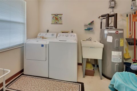 Villa ou maison à vendre à DeLand, Floride: 4 chambres, 225.85 m2 № 2389143 - photo 23