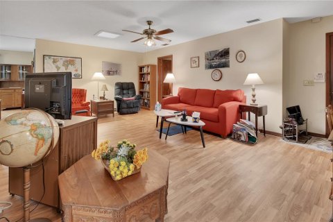 Villa ou maison à vendre à DeLand, Floride: 4 chambres, 225.85 m2 № 2389143 - photo 5