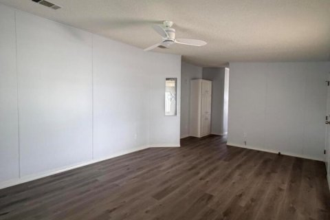 Appartement à louer à Port St. Lucie, Floride: 2 chambres, 107.86 m2 № 2384628 - photo 6
