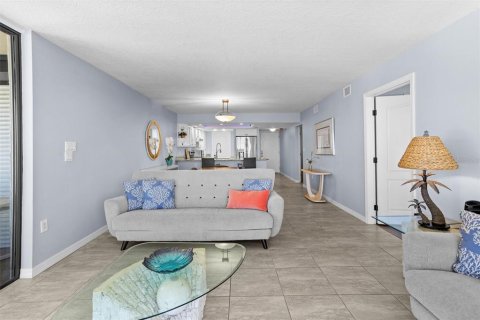 Condominio en alquiler en Madeira Beach, Florida, 2 dormitorios, 110.55 m2 № 1906472 - foto 25