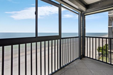 Condominio en alquiler en Madeira Beach, Florida, 2 dormitorios, 110.55 m2 № 1906472 - foto 28