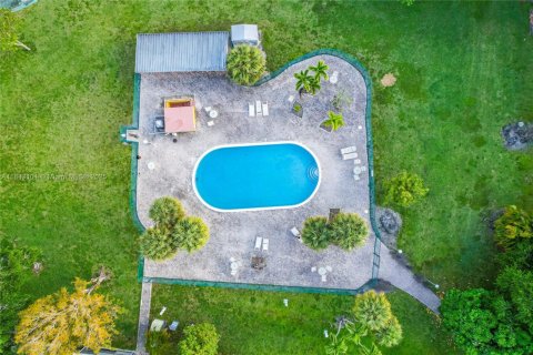 Купить кондоминиум в Майами, Флорида 1 комната, 93.09м2, № 1939950 - фото 20