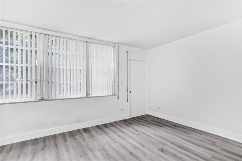 Купить кондоминиум в Майами, Флорида 1 комната, 93.09м2, № 1939950 - фото 8